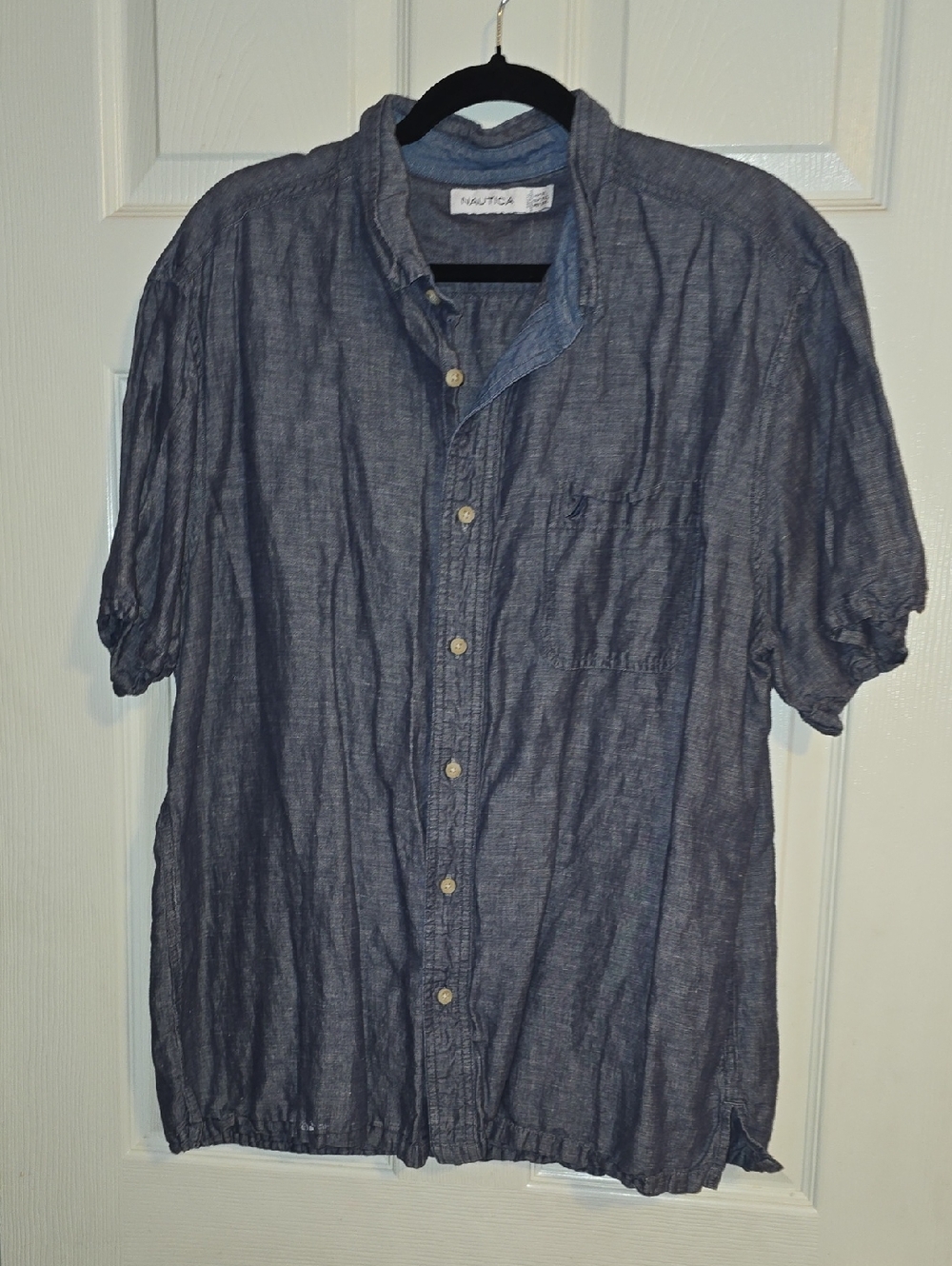 Nautica Men's Blue‎ Short-Sleeve Chambray Button-Down Shirt